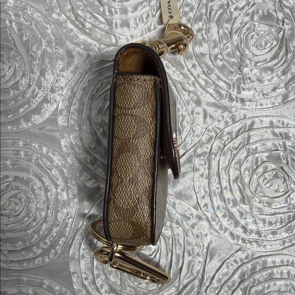 Coach Multi Attachments Case Bag Charm Leather With Gold-Tone Hardware (AirPods) - Picture 6 of 13